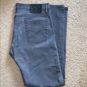 Levi’s 513 Jeans